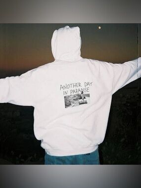Nude Project “Another Day in Paradise” Hoodie White Graphic Pullover Unisex S